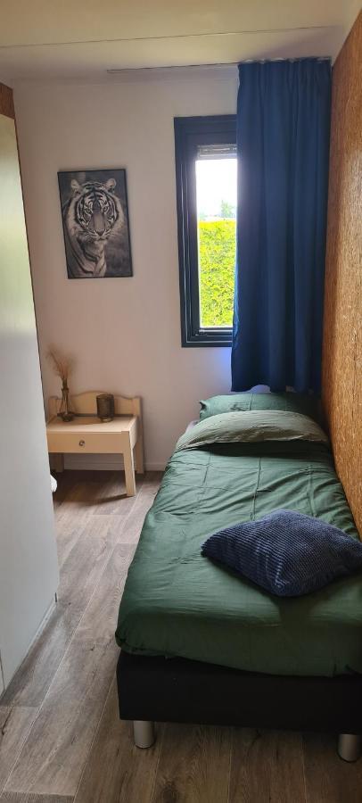 Gezellige Chalet Met Grote Privetuin. Dronrijp Exteriör bild