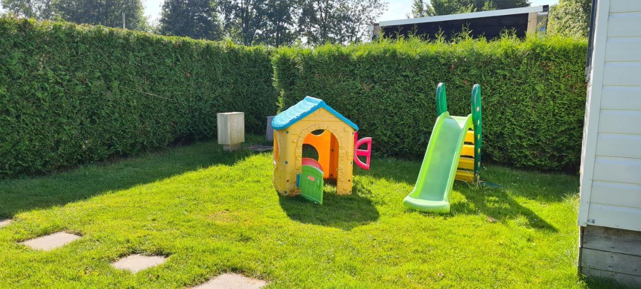Gezellige Chalet Met Grote Privetuin. Dronrijp Exteriör bild